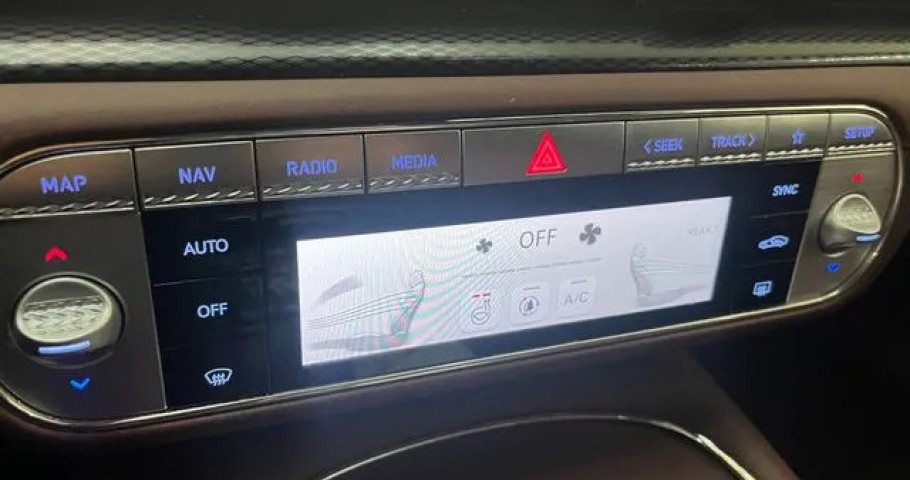 Genesis G90 