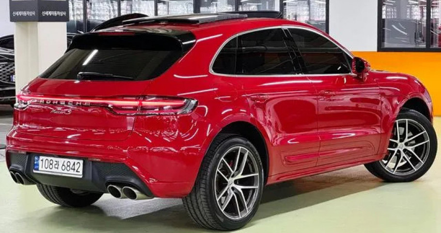 Porsche Macan 