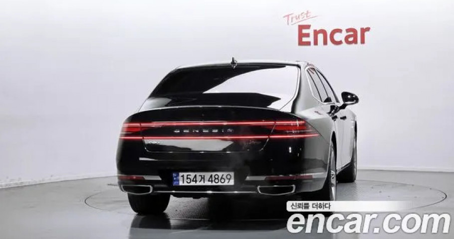 Genesis G90 