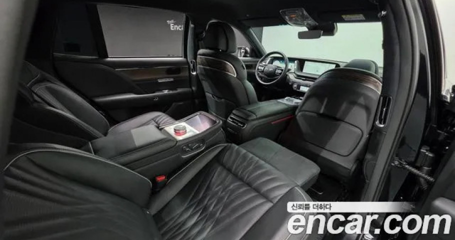 Genesis G90 