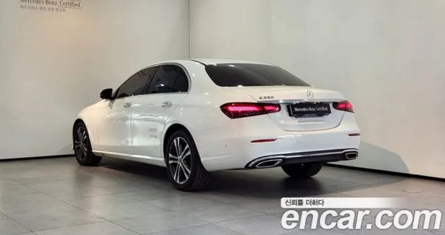 Mercedes-Benz E-Class 