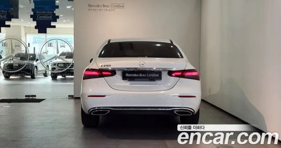 Mercedes-Benz E-Class 