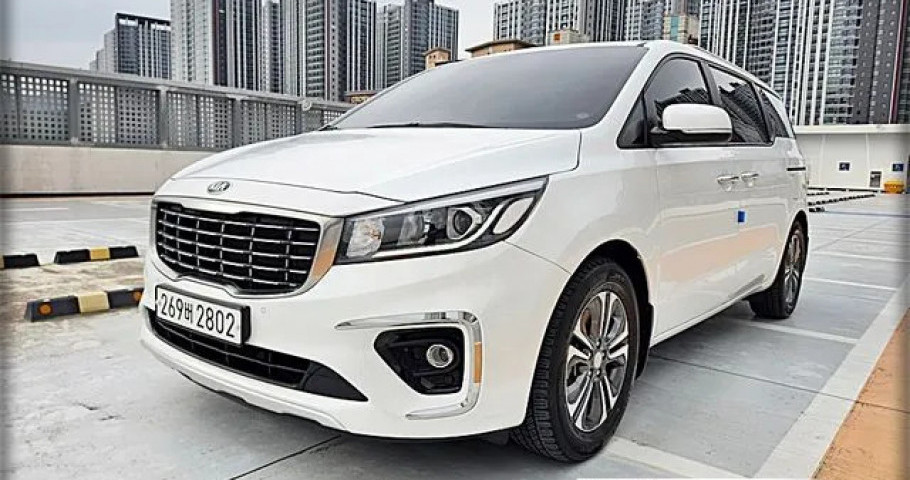 Kia Carnival 