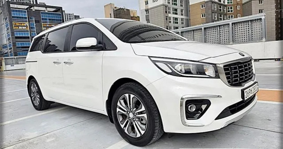 Kia Carnival 