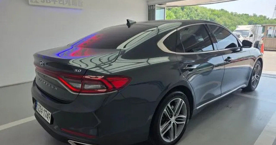 Hyundai Grandeur 