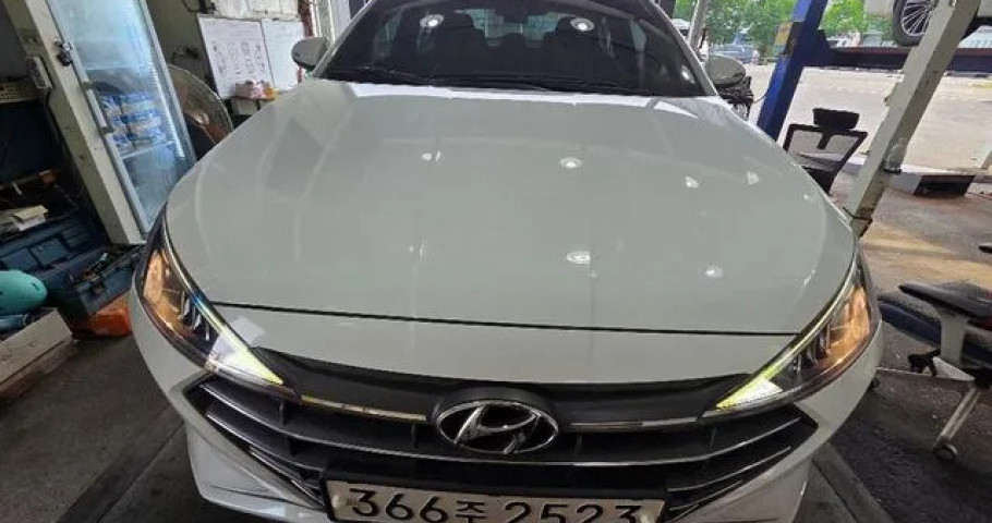 Hyundai Avante (Elantra) 