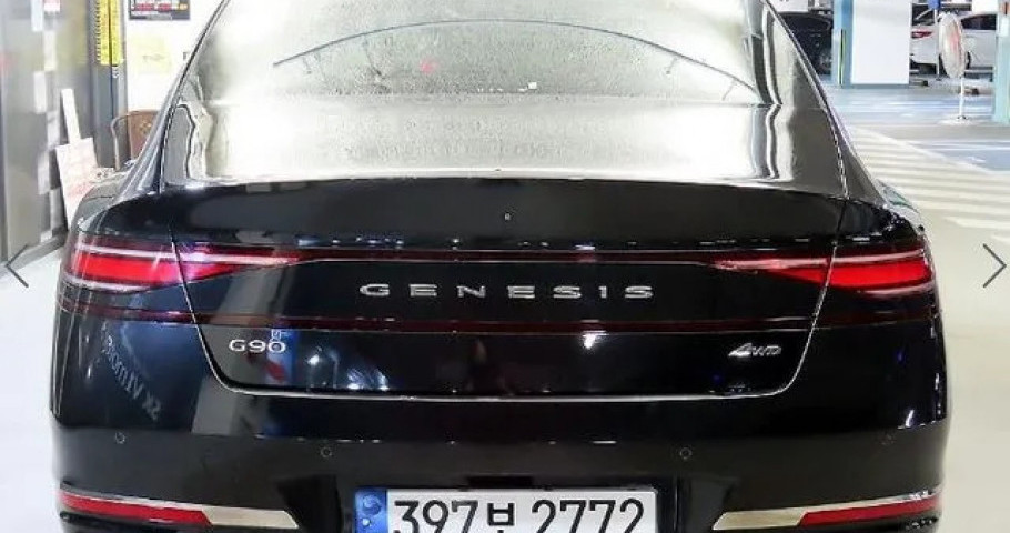 Genesis G90 