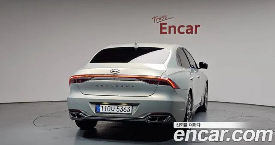 Hyundai Grandeur 