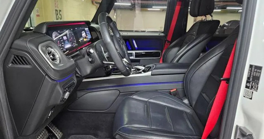 Mercedes-Benz G-Class 