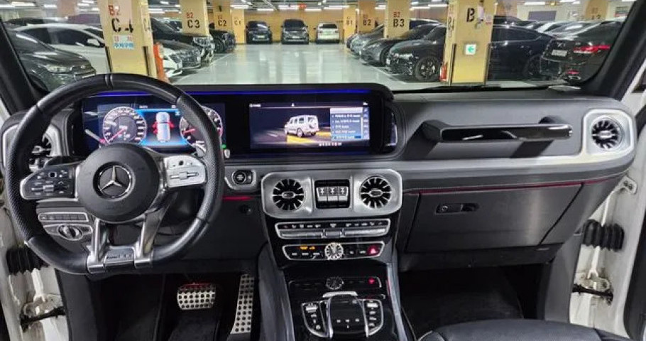 Mercedes-Benz G-Class 