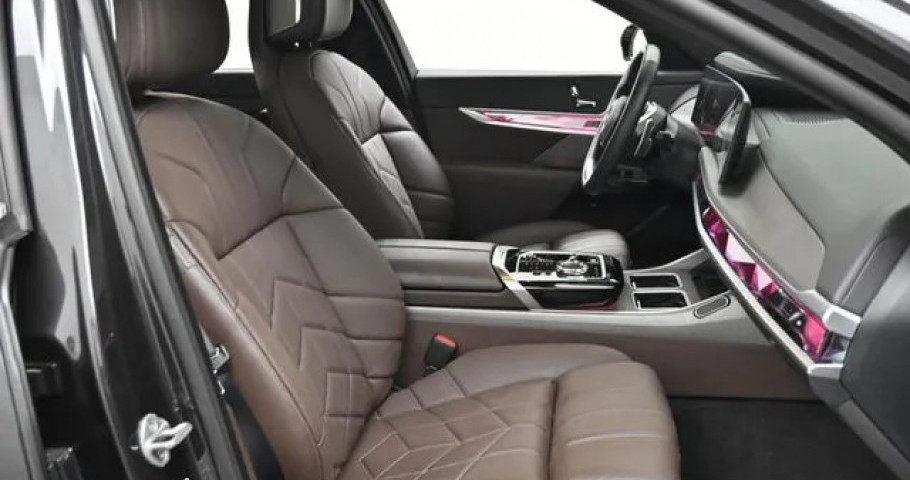 Bmw 7-Series 