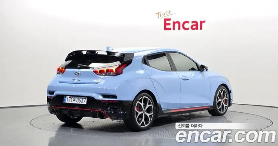 Hyundai Veloster 