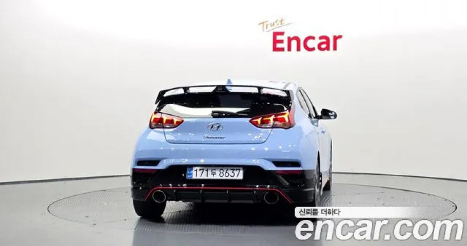 Hyundai Veloster 