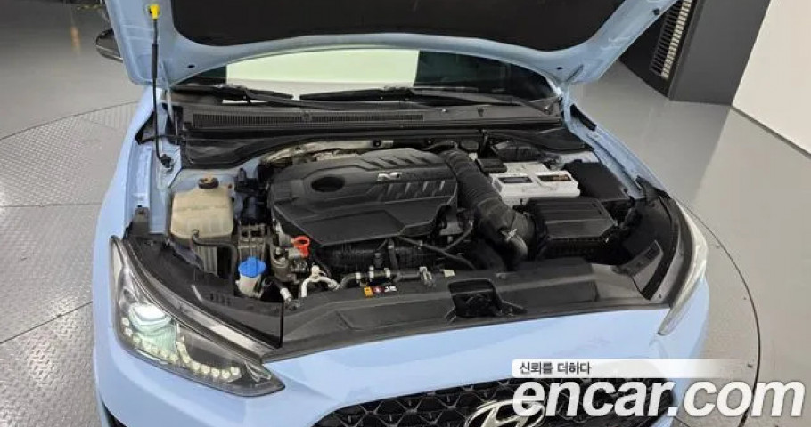 Hyundai Veloster 