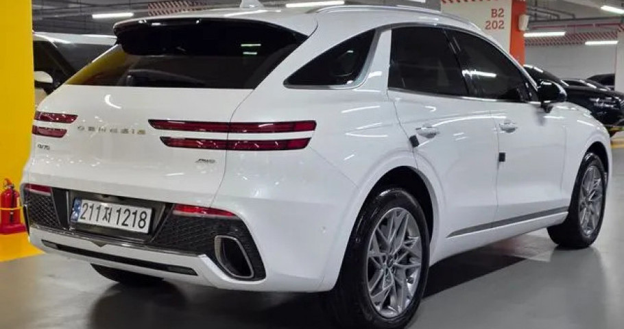 Genesis Gv70 