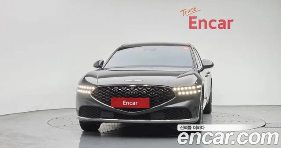 Genesis G90 