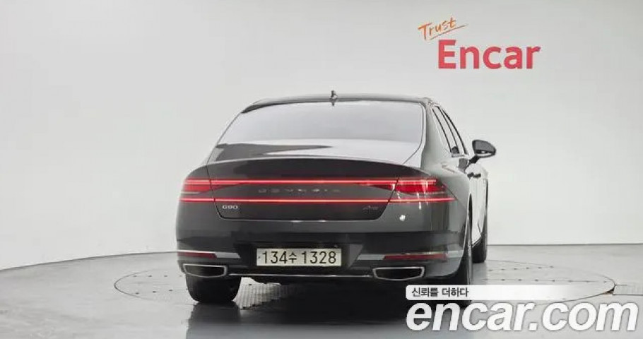 Genesis G90 