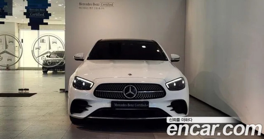 Mercedes-Benz E-Class 
