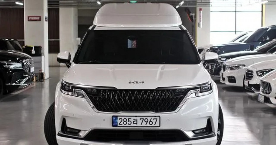 Kia Carnival 