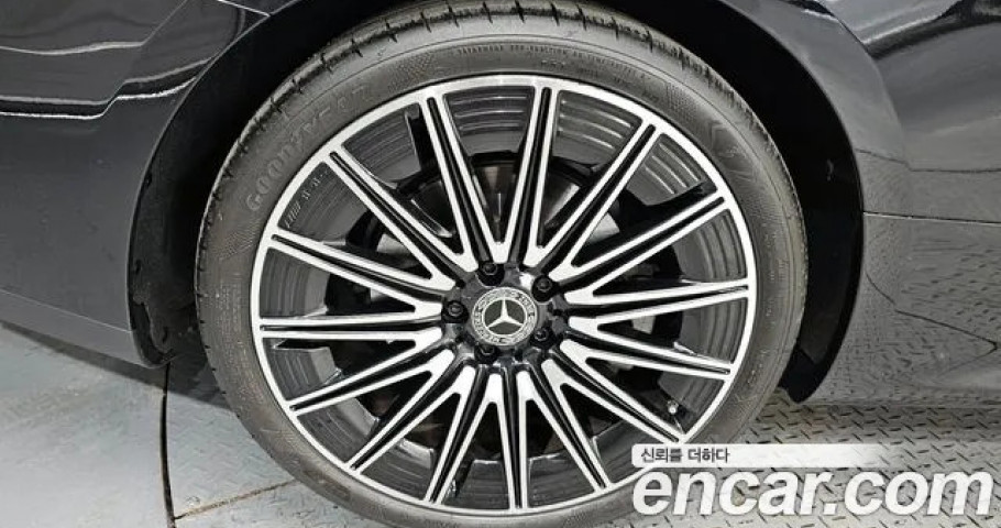 Mercedes-Benz Cle-Class 