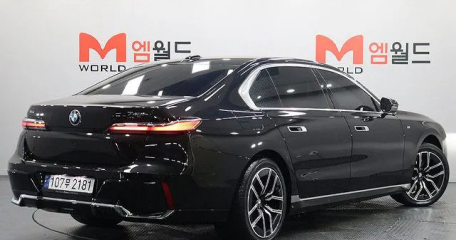 Bmw 7-Series 