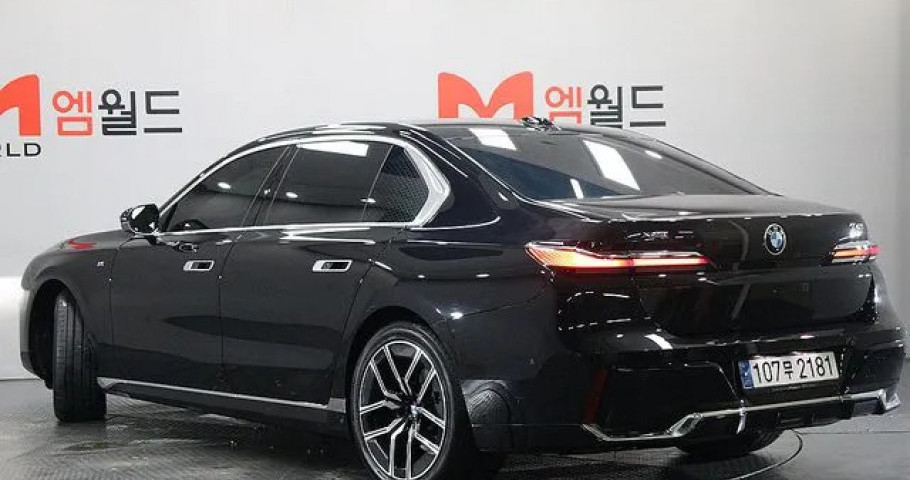 Bmw 7-Series 