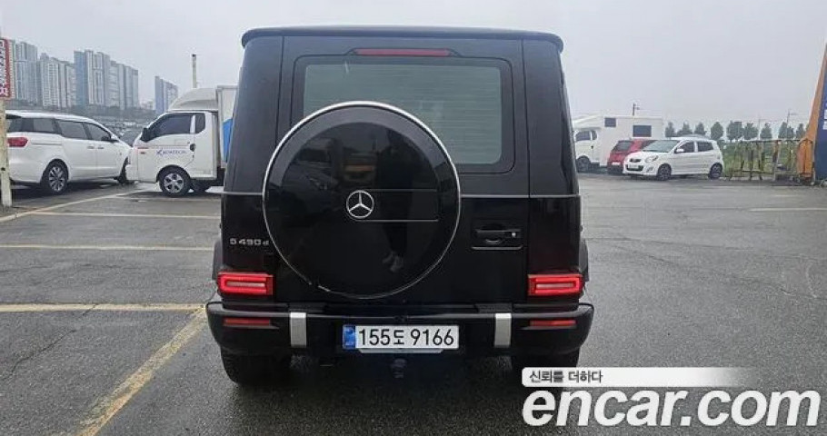 Mercedes-Benz G-Class 