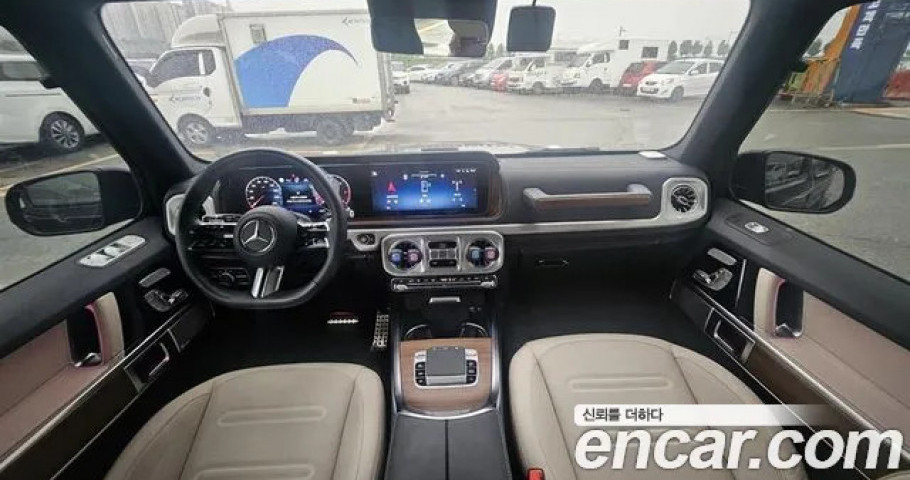 Mercedes-Benz G-Class 