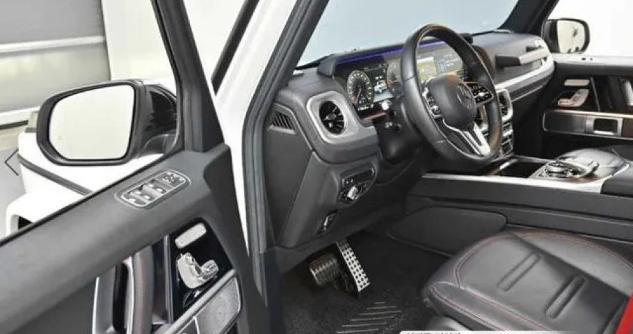 Mercedes-Benz G-Class 