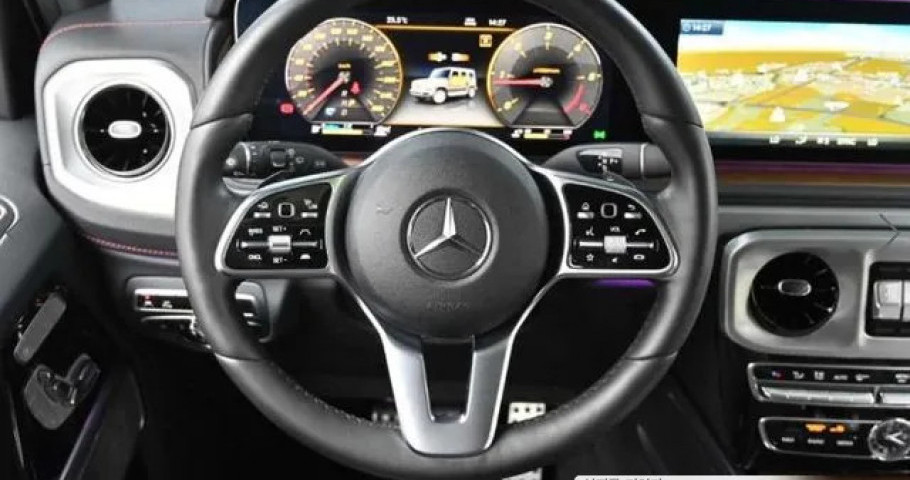 Mercedes-Benz G-Class 