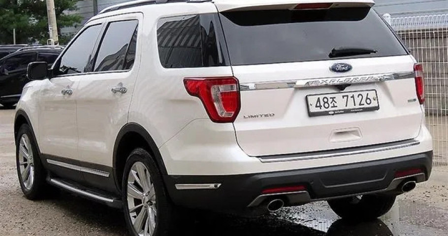Ford Explorer 