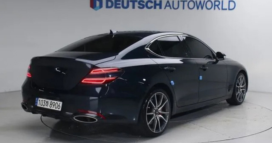 Genesis G70 