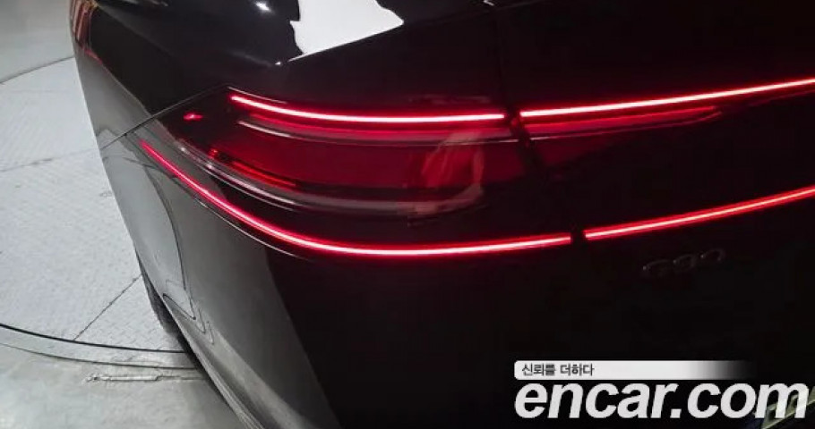 Genesis G90 