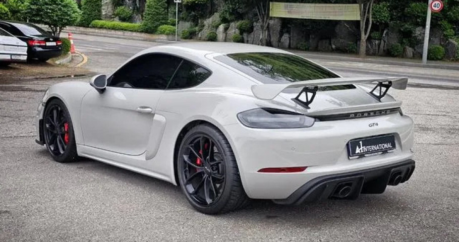 Porsche 718 