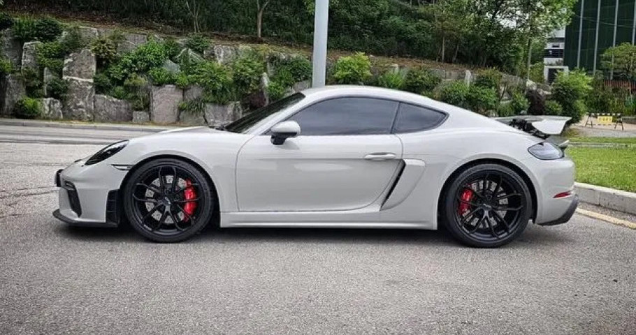 Porsche 718 