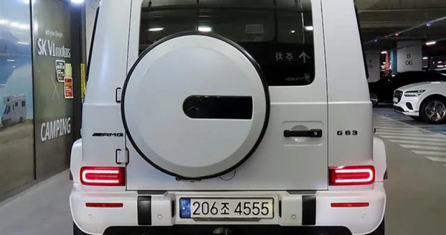 Mercedes-Benz G-Class 