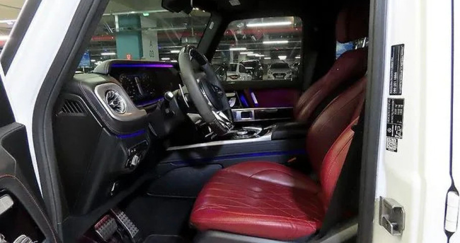 Mercedes-Benz G-Class 