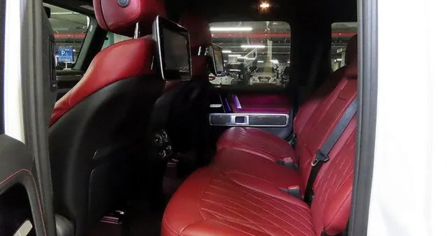 Mercedes-Benz G-Class 