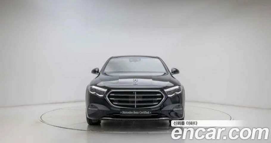 Mercedes-Benz E-Class 