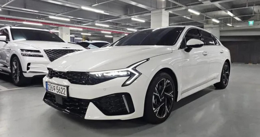 Kia K5 