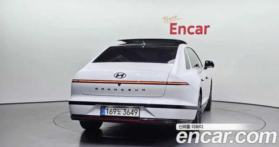 Hyundai Grandeur 