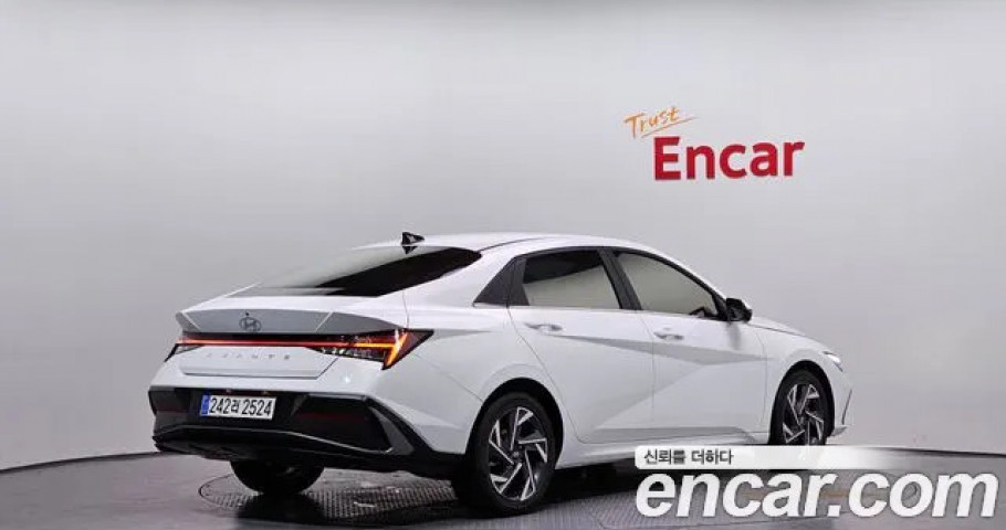 Hyundai Avante (Elantra) 