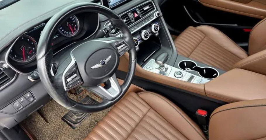 Genesis G70 