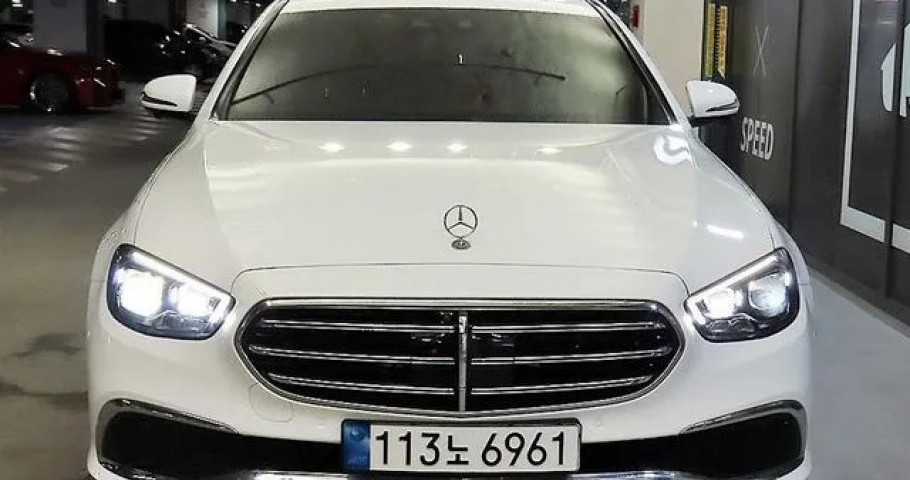 Mercedes-Benz E-Class 