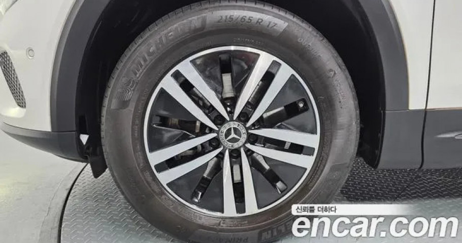 Mercedes-Benz Glb-Class 