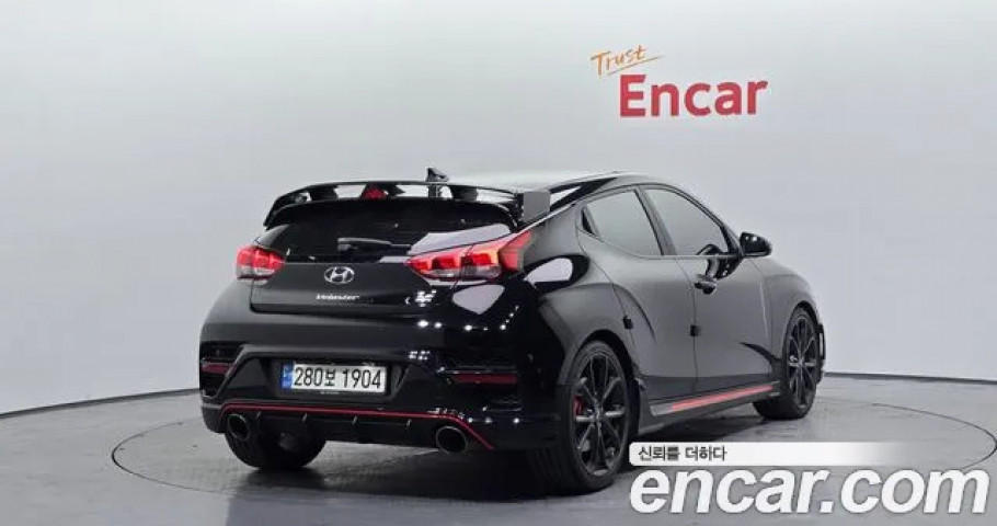 Hyundai Veloster 
