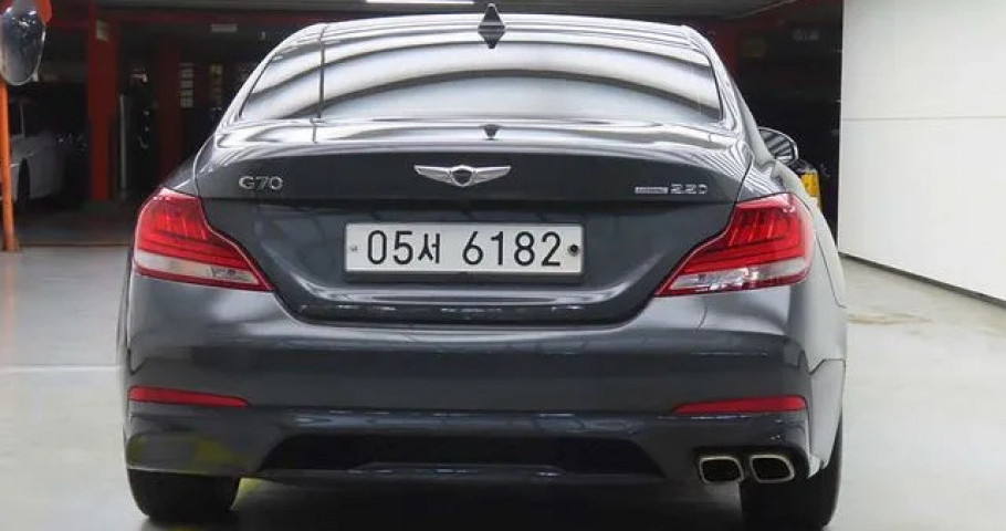 Genesis G70 