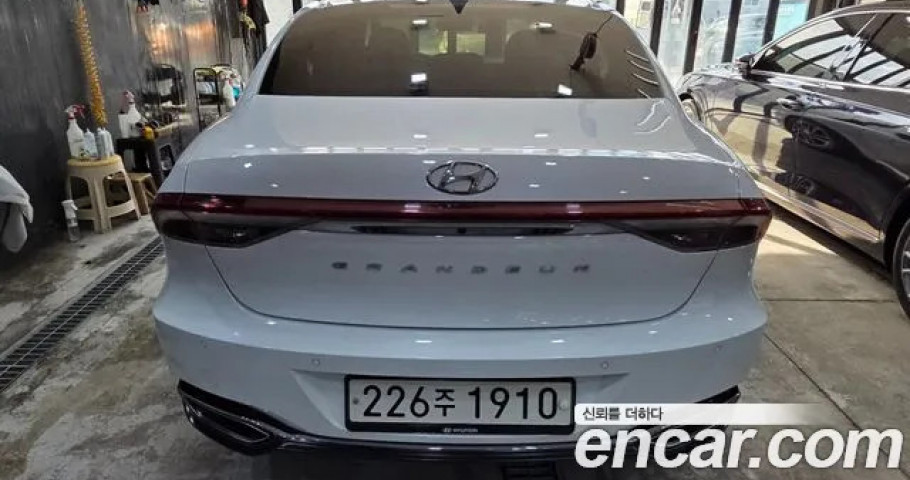 Hyundai Grandeur 