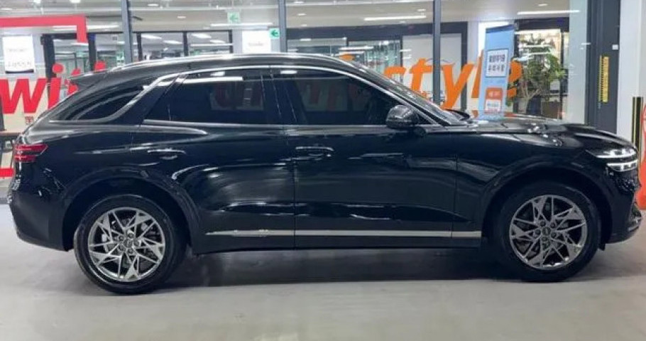 Genesis Gv70 