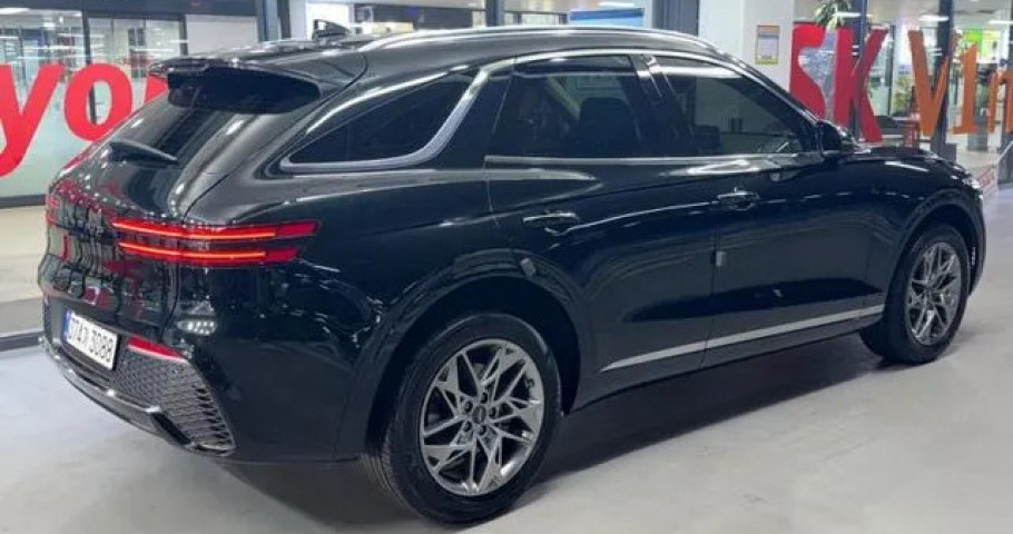 Genesis Gv70 